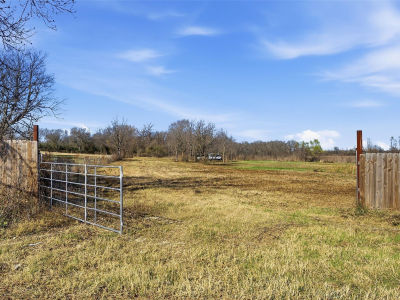 389 Hacienda Wesley Waco, TX 76706