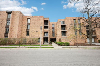 1818 E Shorewood Blvd UNIT 310 Shorewood, WI 53211