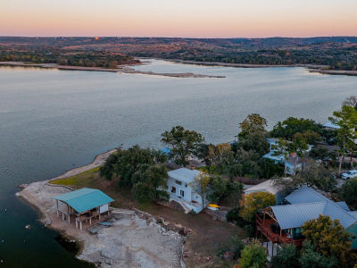 1002 S Rockwood Dr Buchanan Dam, TX 78609