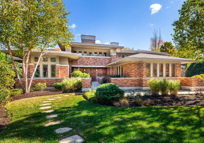 908 Julian Ct Naperville, IL 60540