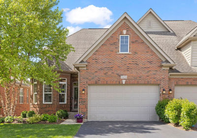1636 Castle Lawn Ct Naperville, IL 60565