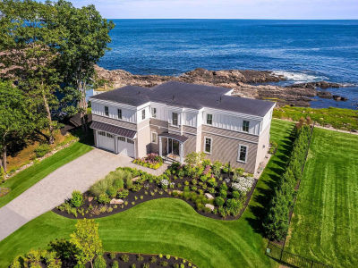 11 Ossipee Rd Cape Neddick, ME 03902