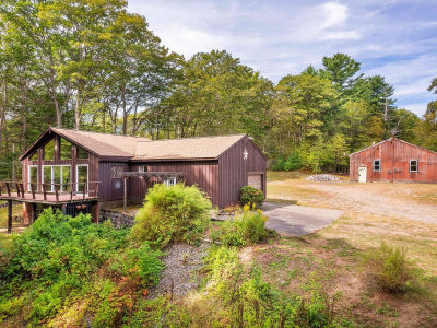 109 Bartlett Rd Kittery Point, ME 03905