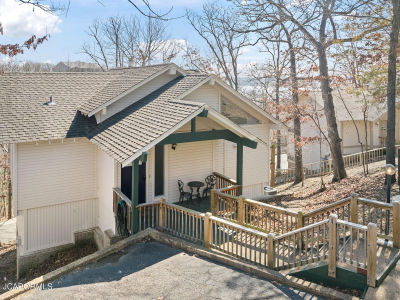 288 Bent Shadow Ln Osage Beach, MO 65065
