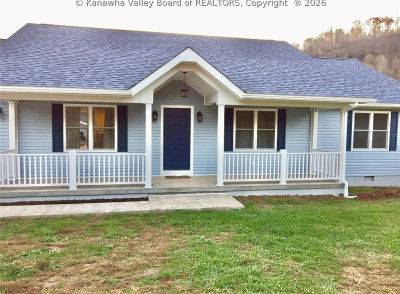 3395 Servia Elmira Rd Duck, WV 25063