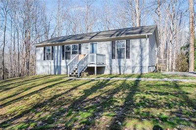 3840 Cabin Rd Gum Spring, VA 23065