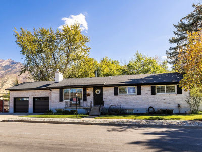 6701 S 2445 E Cottonwood Heights, UT 84121