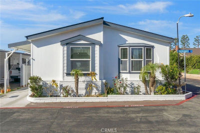 209 Road Runner Ln Fountain Valley, CA 92708