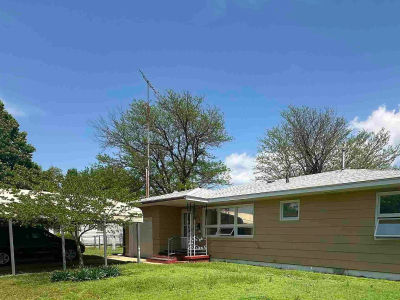 516 N Botkin St Attica, KS 67009