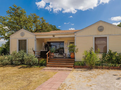 1406 W Commerce St Eastland, TX 76448