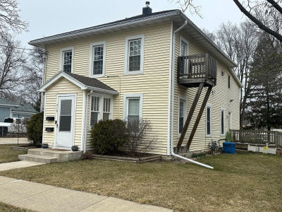 315 S 8th St #1/2 Delavan, WI 53115