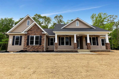 14725 Wisteria Dr, Swan Point, MD, USA