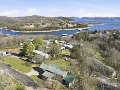 29 Adams Ln Blue Eye, MO 65611