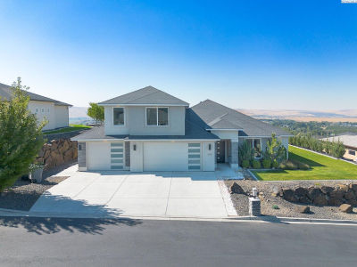 2607 Falcon Ln Richland, WA 99352