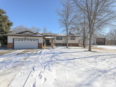 919 W Bristol Dr Bismarck, ND 58501