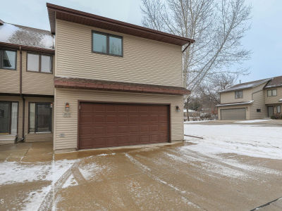 2972 Ontario Ln Bismarck, ND 58503