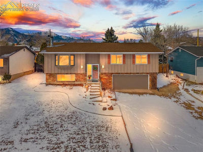 702 Paradise Ln Colorado Springs, CO 80904