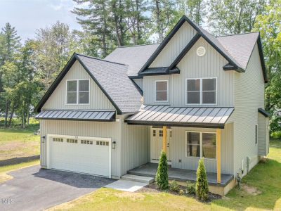 233 Pinewood Dr Schenectady, NY 12303