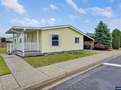 1015 Oak St UNIT 74 Silverton, OR 97381