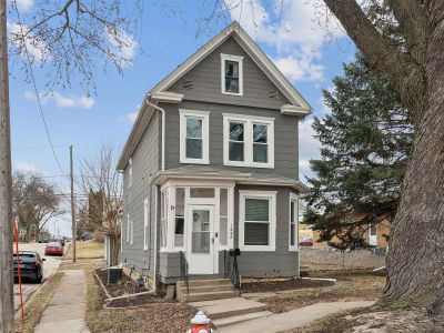 1698 N Algona St Dubuque, IA 52001