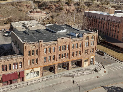 603 N River St Hot Springs, SD 57747