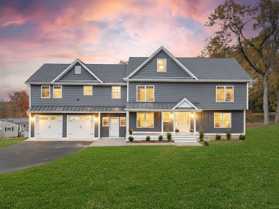 51 Tuckahoe Dr Shelton, CT 06484