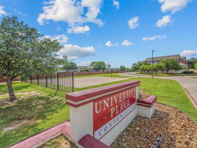 517 Sw Pkwy #103 College Station, TX 77840