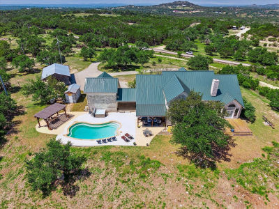 3108 Rolling Hills Rd Blanco, TX 78606