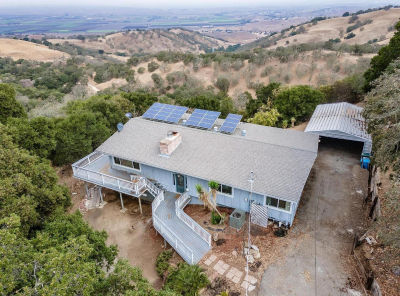 380 Hillside Rd San Juan Bautista, CA 95045