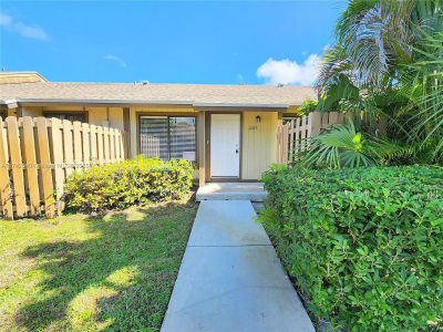 21127 NE 5th Pl Miami, FL 33179
