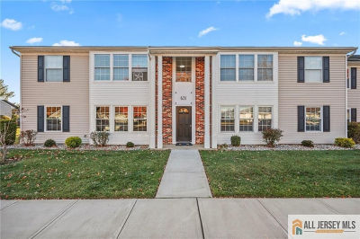 631 Madison Dr #B Monroe Township, NJ 08831