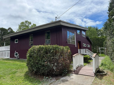 79 B St Dracut, MA 01826