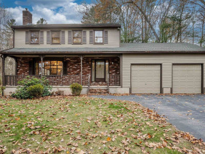 25 Misty Ln Pelham, NH 03076