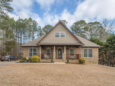 2045 Rising Fawn Dr Warrior, AL 35180