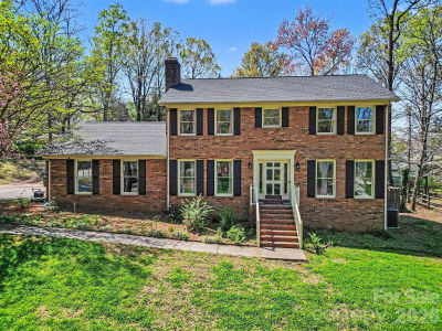 1560 Chatham Ct NW Concord, NC 28027