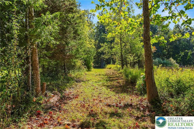 93 Coffeetown Rd Easton, PA 18042