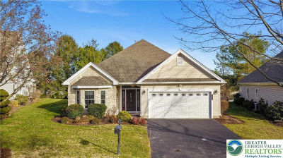 60 Glenmoor Cir N Easton, PA 18045