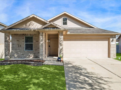 4527 Monarch Blue Ln Fresno, TX 77545