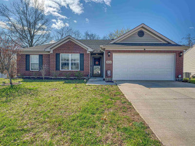 5131 Mustang Dr Evansville, IN 47715