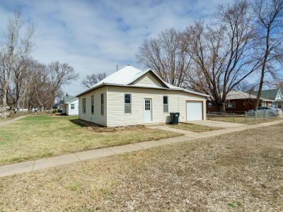 301 E Bridge St Anthon, IA 51004