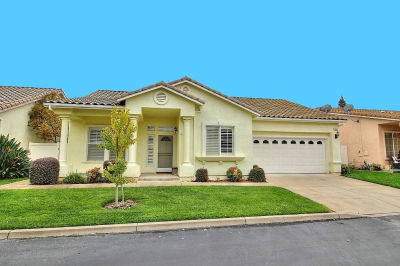 130 Little Johns Creek Dr Oakdale, CA 95361