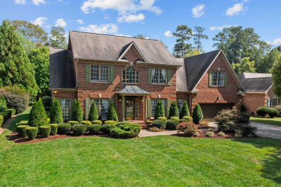 918 Golf House Road West, Whitsett, North Carolina 27377, USA