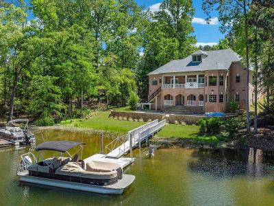 808 Island Point Ln Chapin, SC 29036