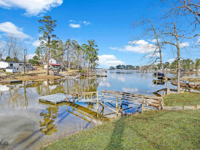 128 N Wonder Dr Leesville, SC 29070