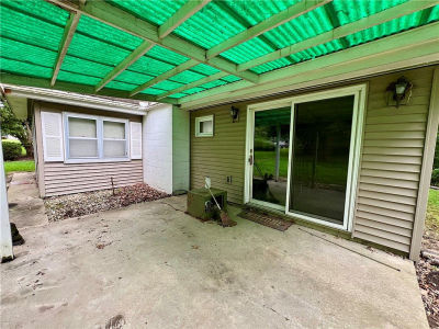 509 Lakeshore Dr Oakland, IL 61943