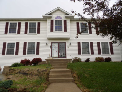 369 Countryside Lane, Dixon, IL, USA