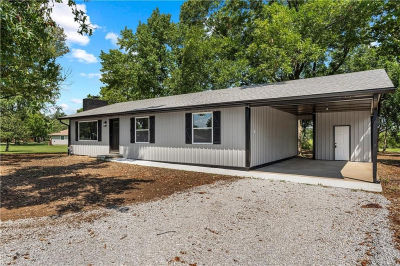 13611 E Neosho Rd Nevada, MO 64772