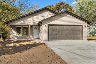 520 W Hunter St Nevada, MO 64772