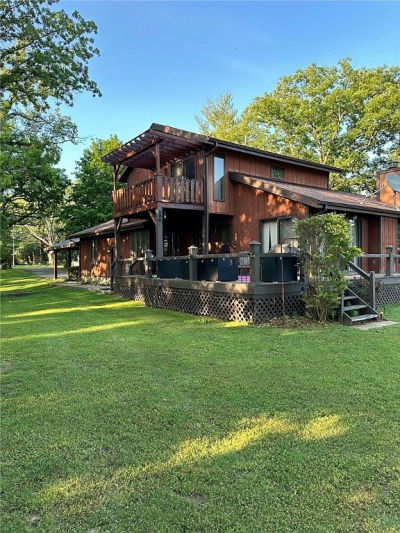 2095 N 2085th St Saint Elmo, IL 62458