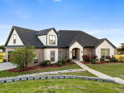 110 Eagles Roost Cir Ennis, TX 75119